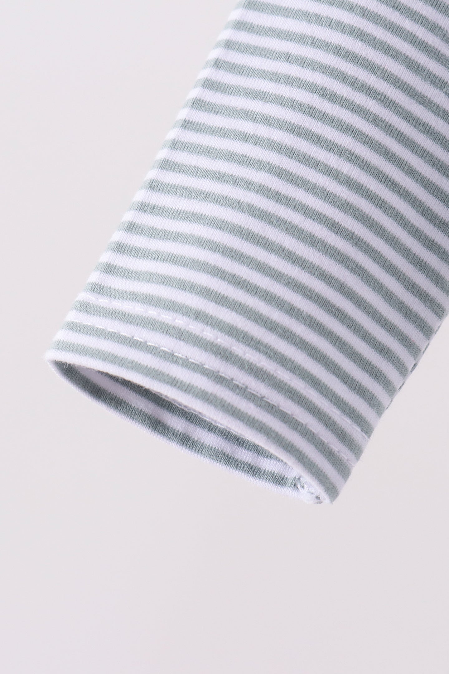  Aaria Tees