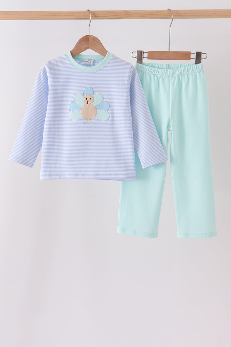  Aaria Tees