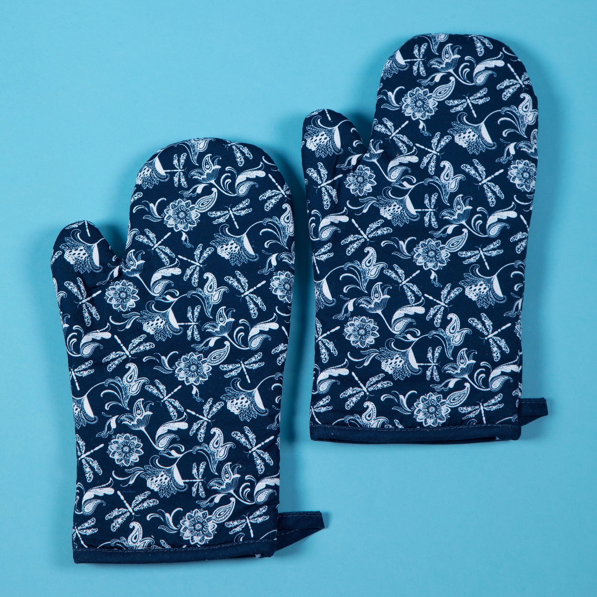 Distinctly Designed Oven Mitts - Set of 2 - Aaria Tees Aaria Tees