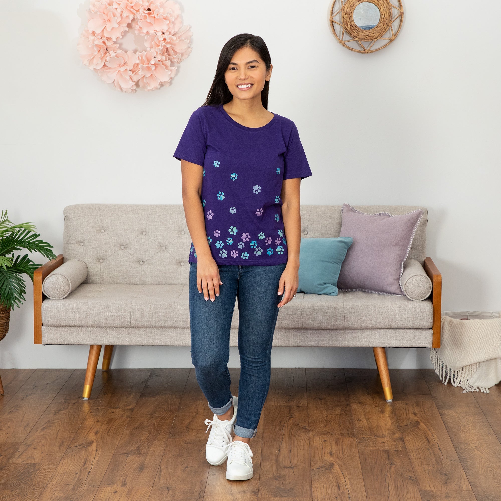 Tumbling Paws Gradient Short Sleeve T-Shirt - Aaria Tees Aaria Tees