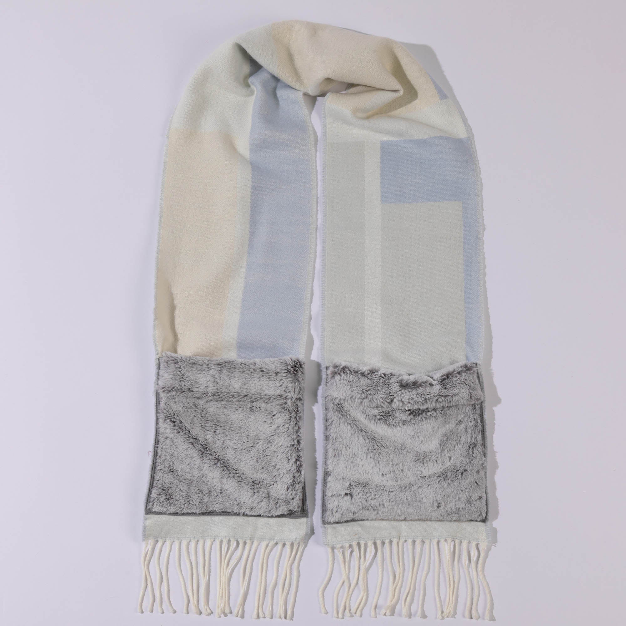 Geometric Print Pocket Scarf - Aaria Tees Aaria Tees