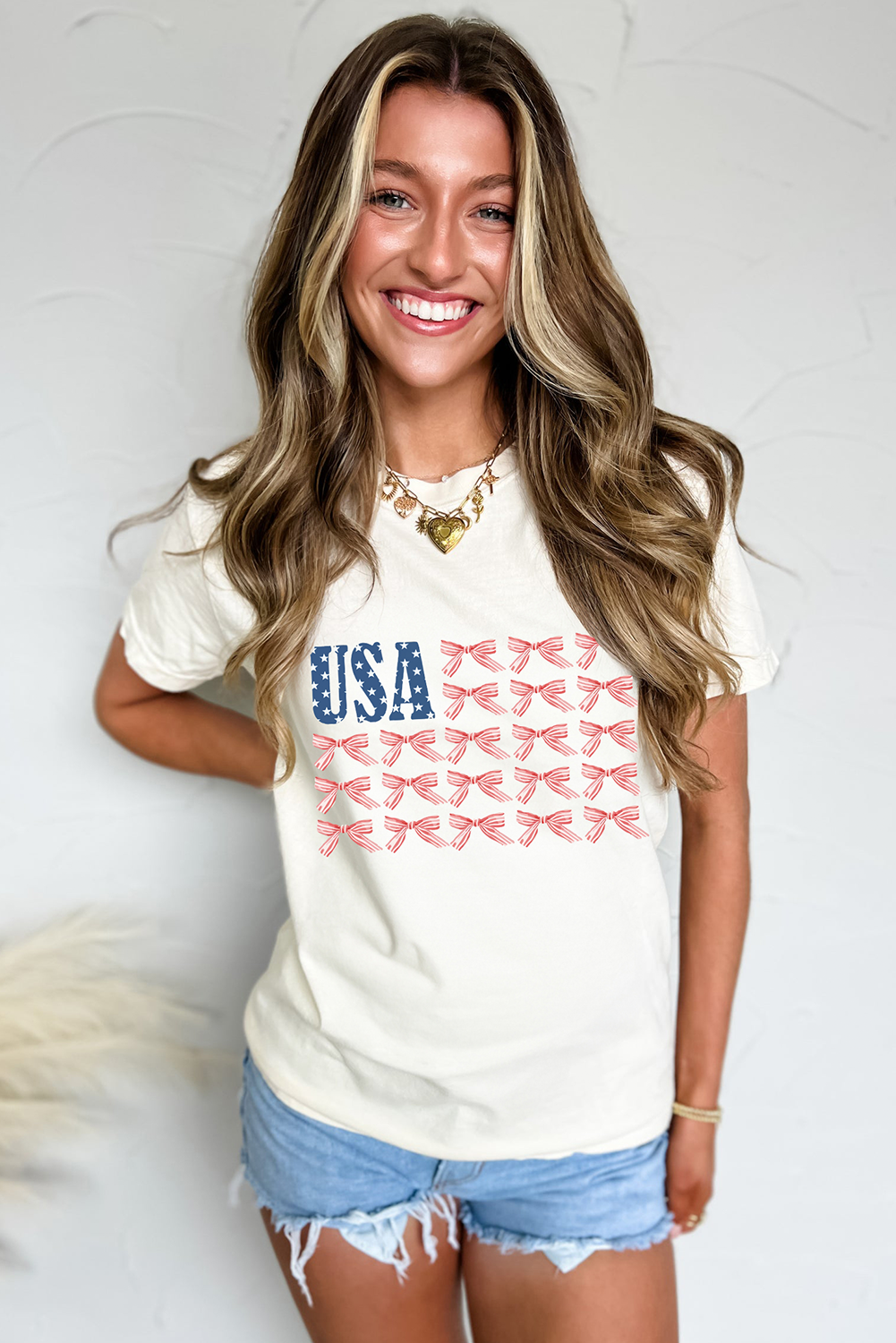  Aaria Tees