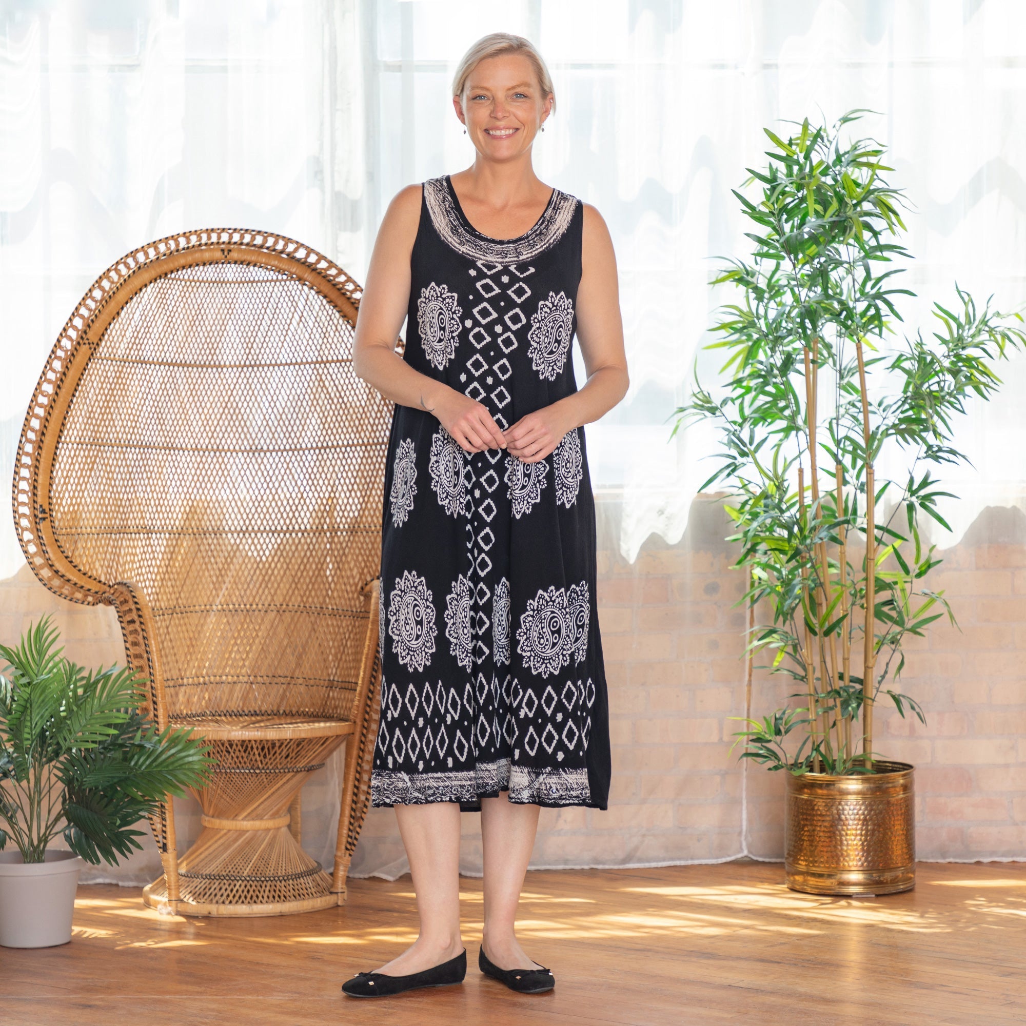 Black & White Print Sleeveless Midi Dress - Aaria Tees Aaria Tees