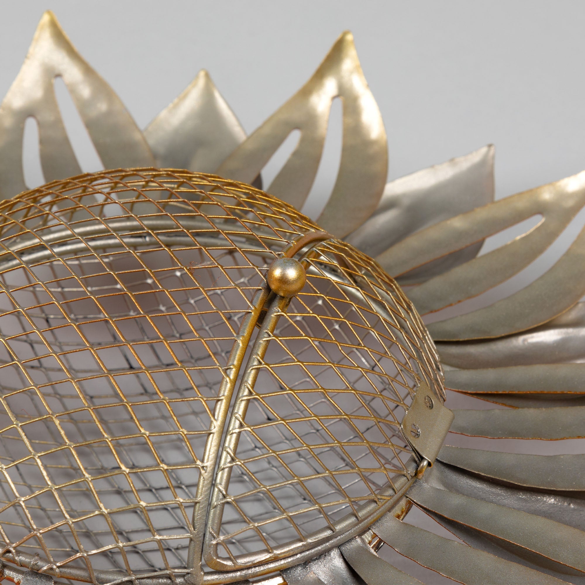 Hanging Sunflower Mesh Bird Feeder - Aaria Tees Aaria Tees