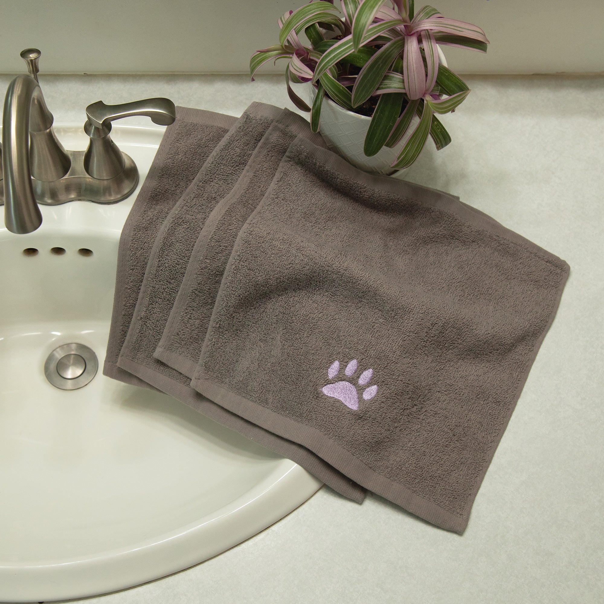 Embroidered Paw Wash Cloth - Set of 4 - Aaria Tees Aaria Tees