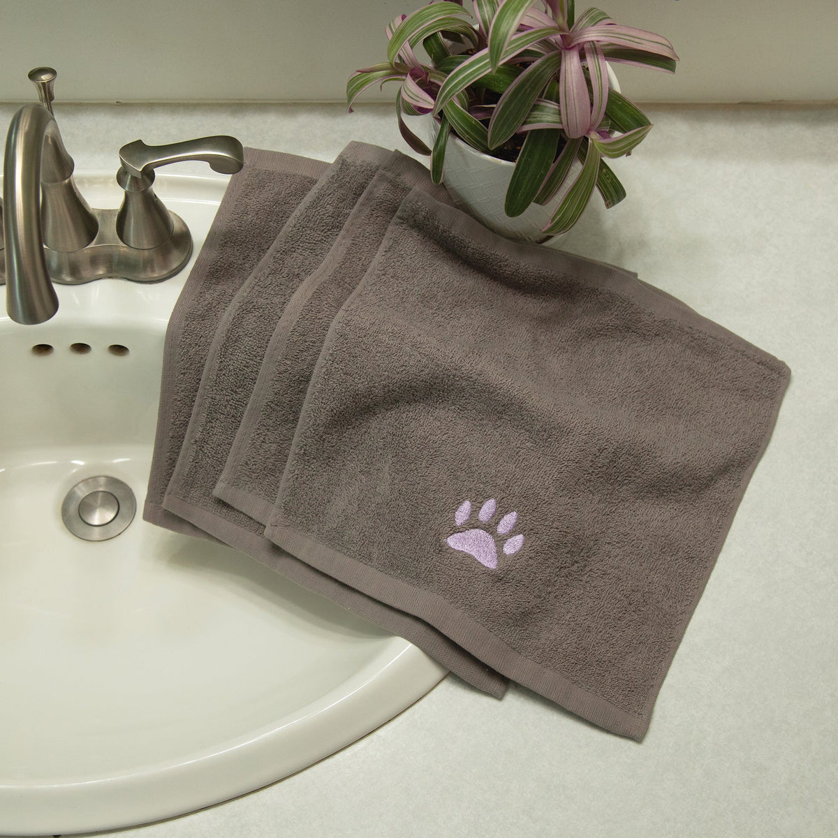 Embroidered Paw Wash Cloth - Set of 4 - Aaria Tees