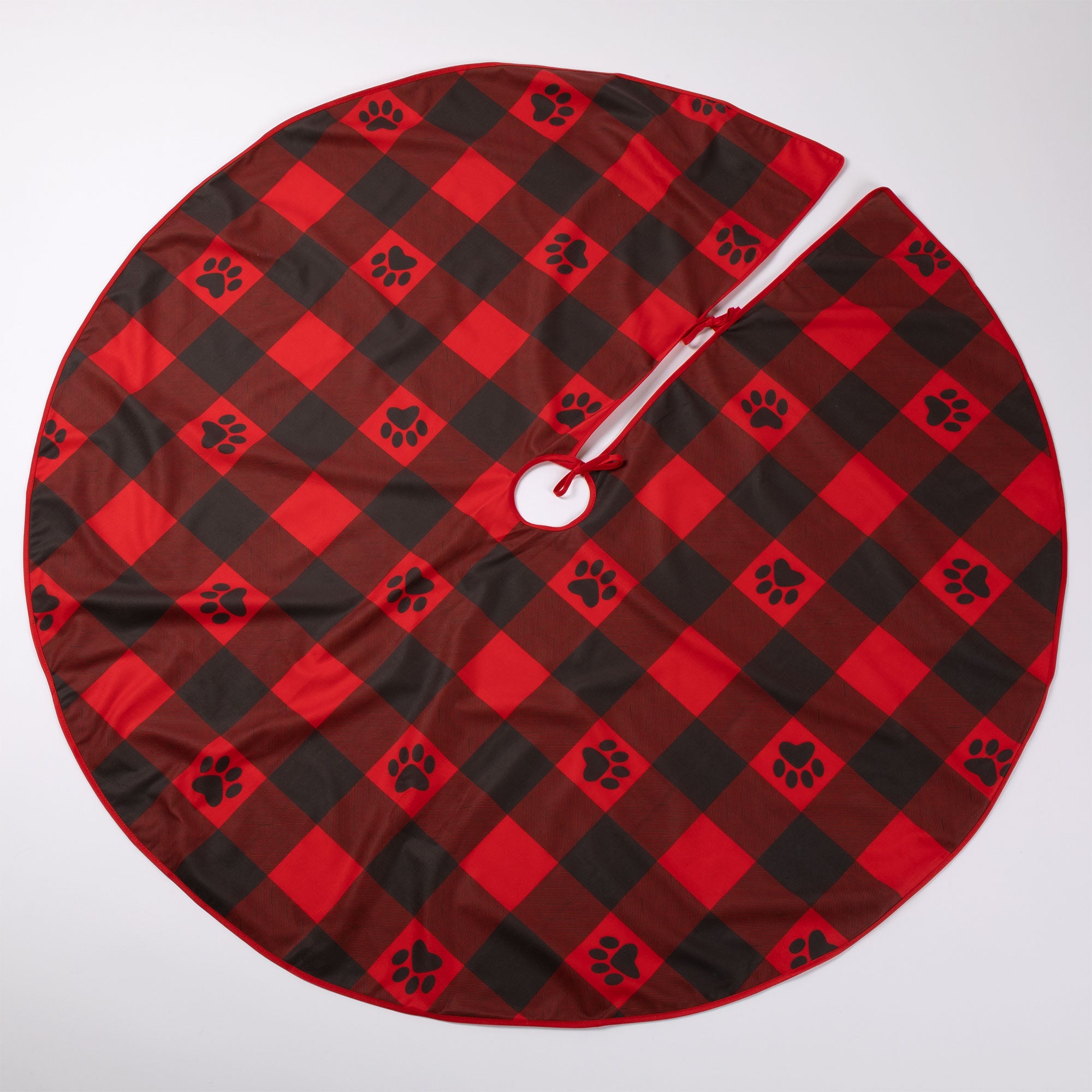 Pets & Paws Christmas Tree Skirt - Aaria Tees Aaria Tees