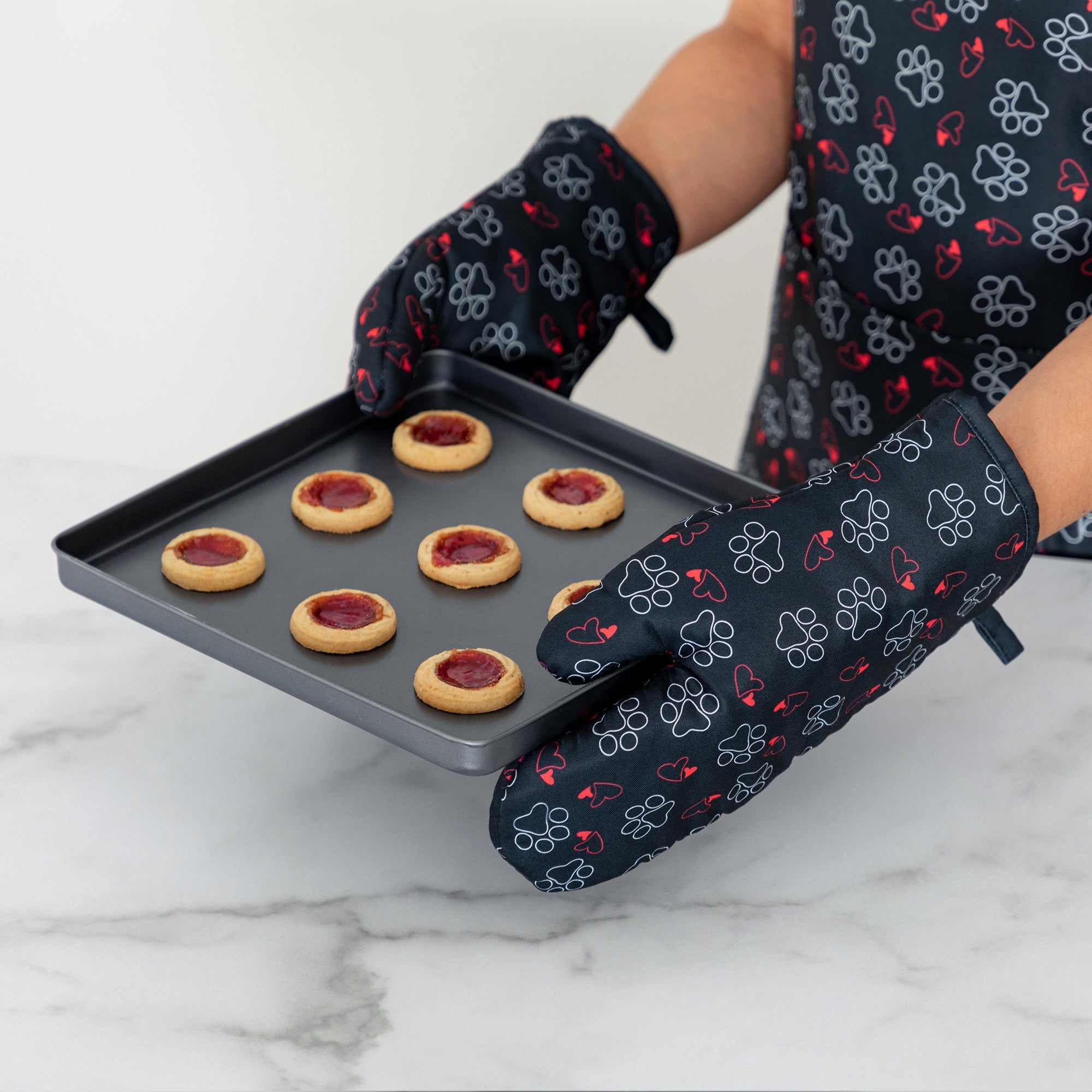 Distinctly Designed Oven Mitts - Set of 2 - Aaria Tees Aaria Tees