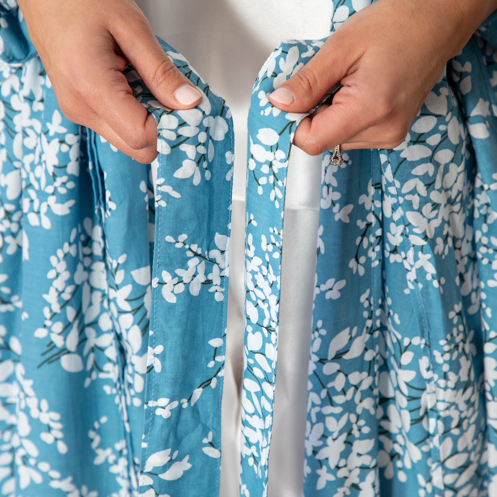 Kaftan Robe - Aaria Tees Aaria Tees