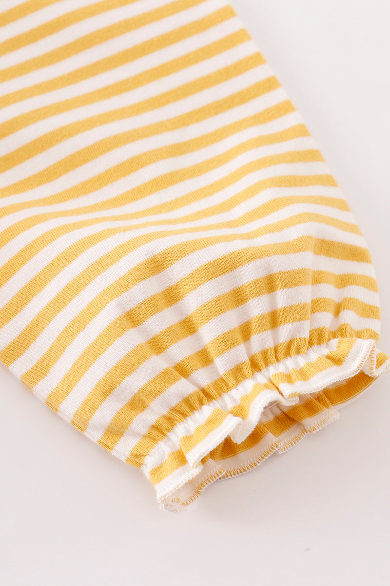  Aaria Tees