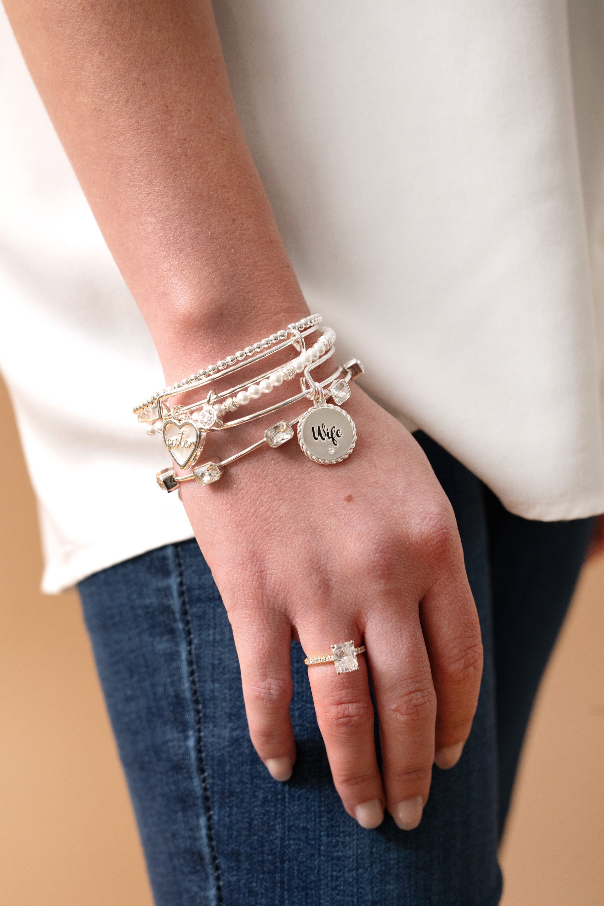 Dot Beaded Bracelet - Aaria Tees Aaria Tees