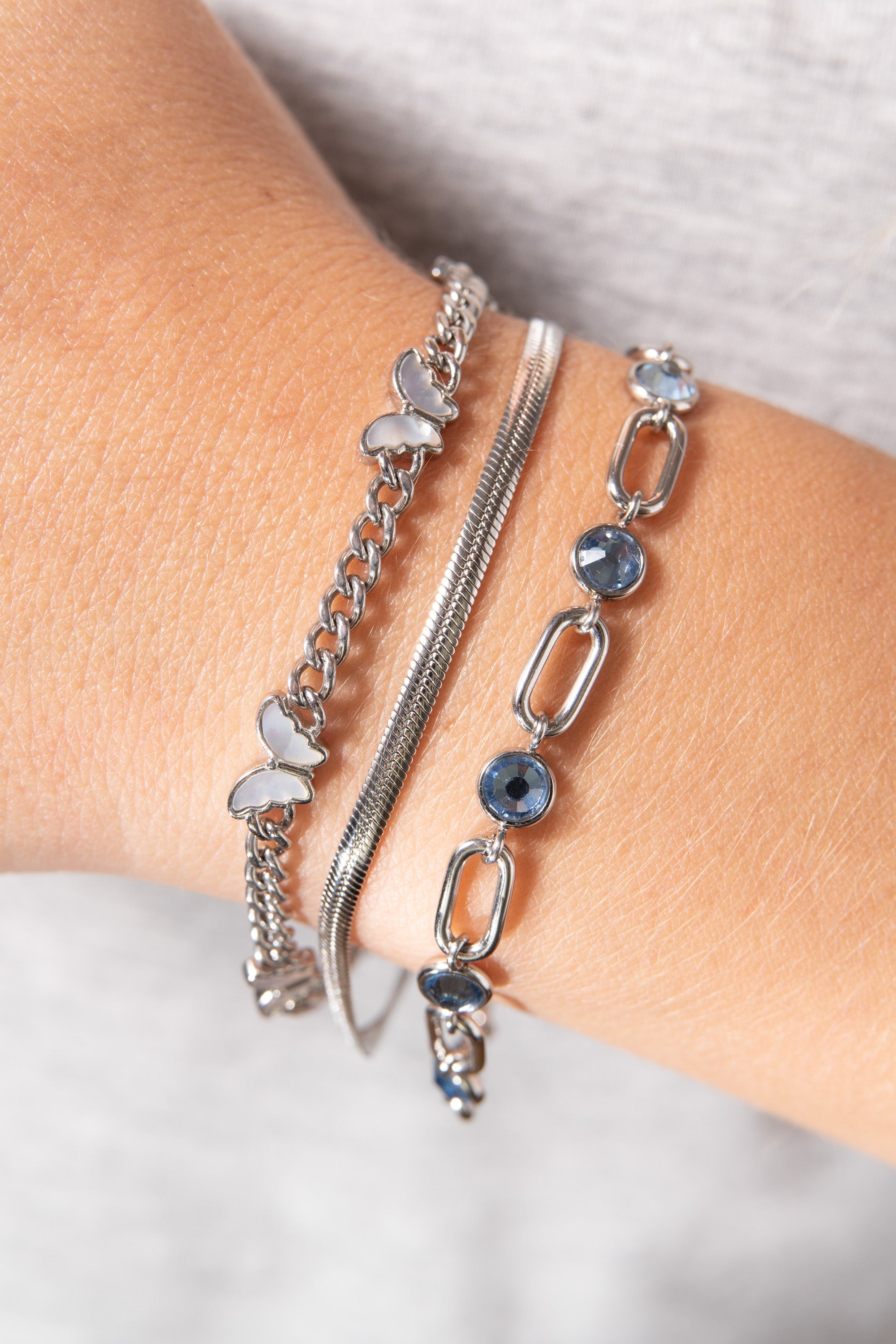 Butterfly Curb Chain Bracelet - Aaria Tees Aaria Tees