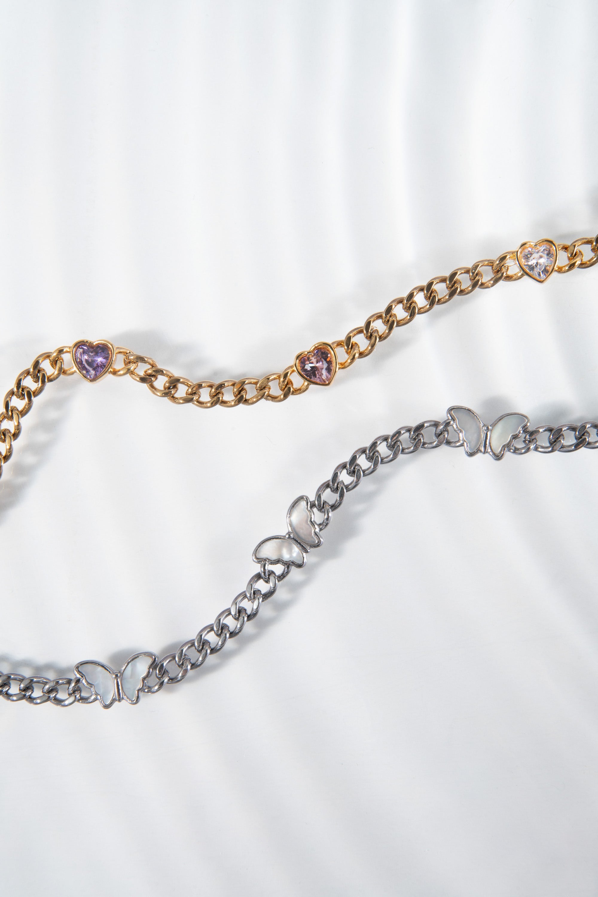 Heart Curb Chain Bracelet - Aaria Tees Aaria Tees