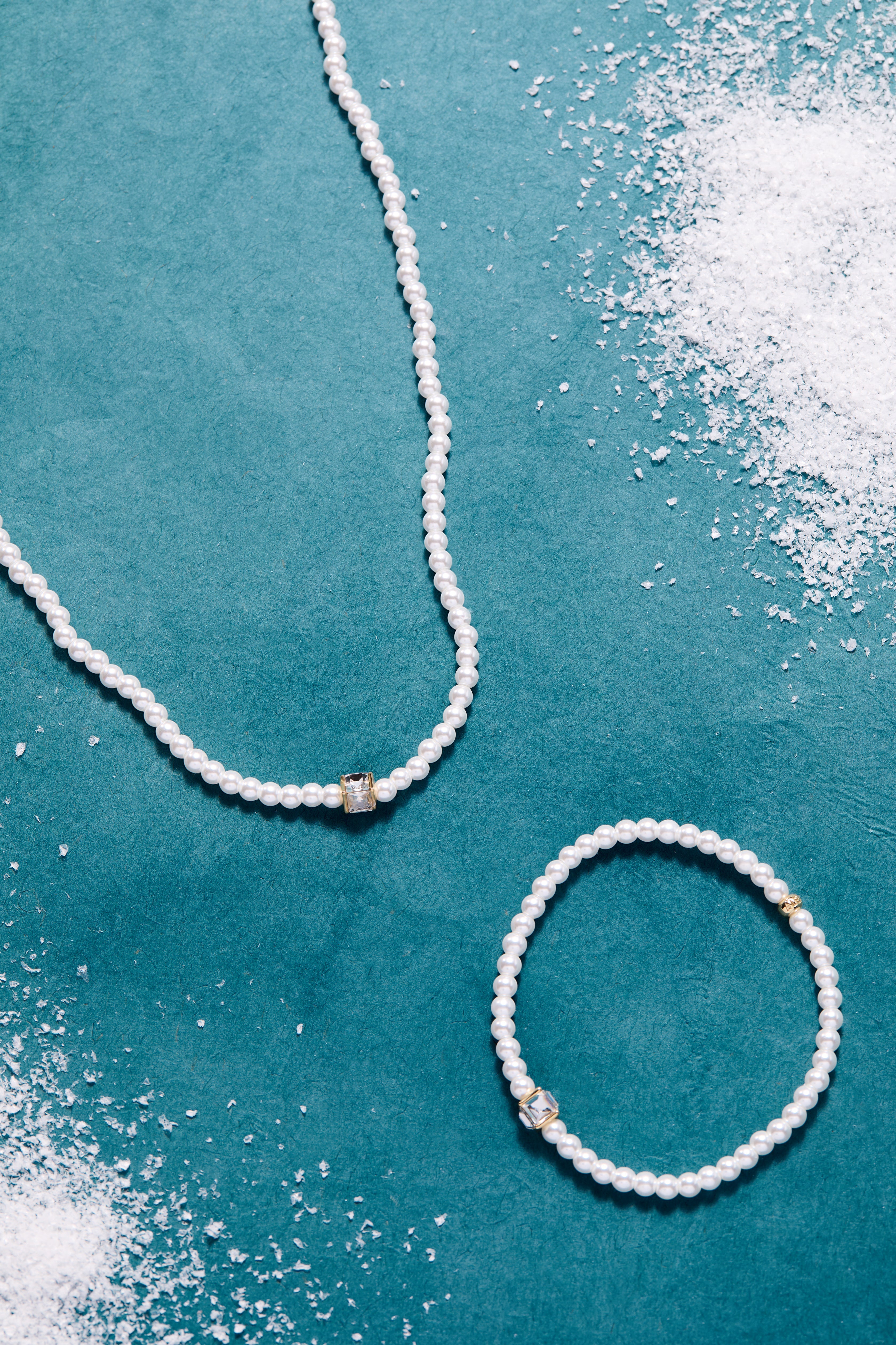 Crystal and Pearl Beaded Necklace - Aaria Tees Aaria Tees