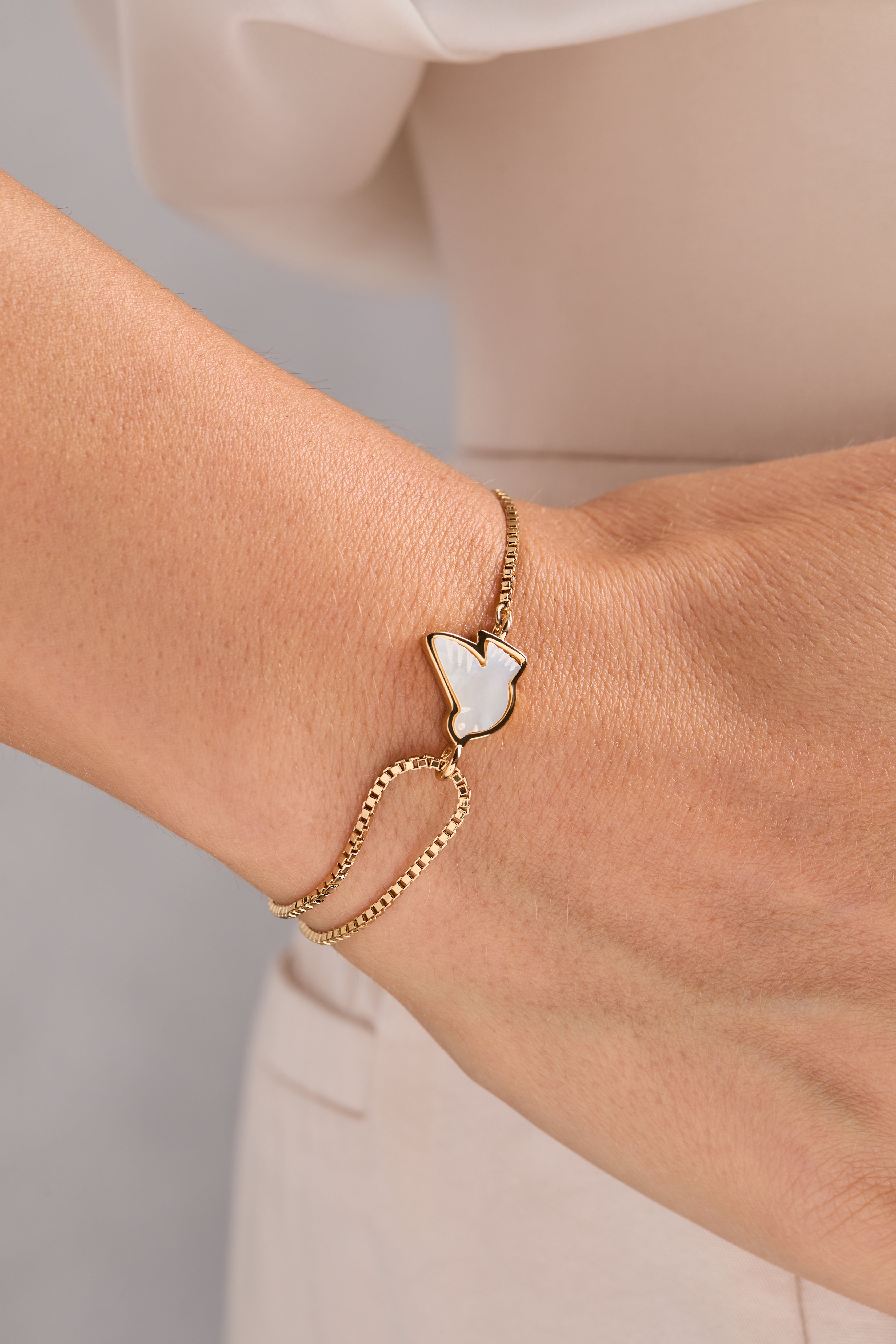 Dove 'Peace' Mother of Pearl Pull Chain Bracelet - Aaria Tees Aaria Tees