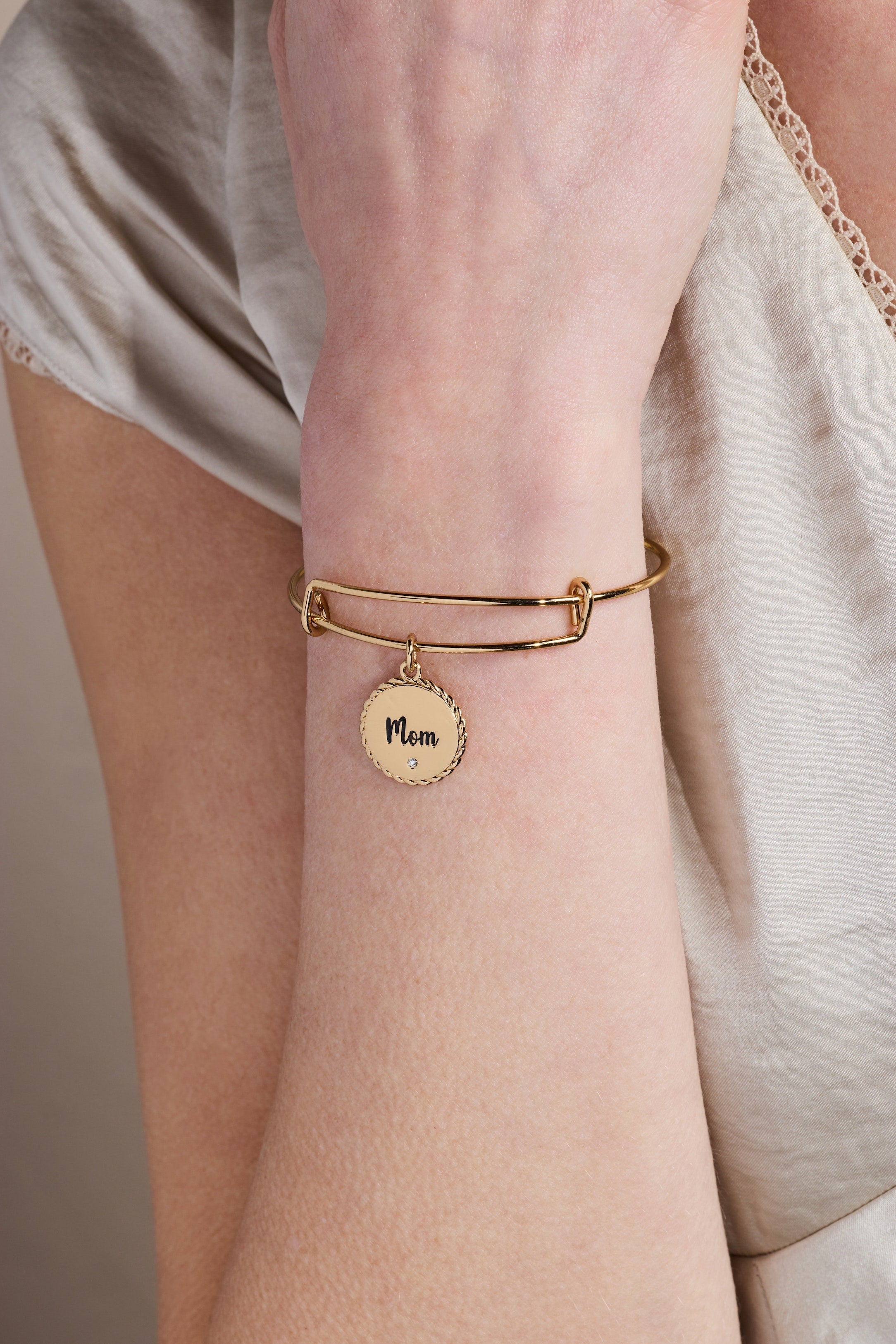 Mom 'Bonded By Love, Connected For Life' Charm Bangle - Aaria Tees Aaria Tees
