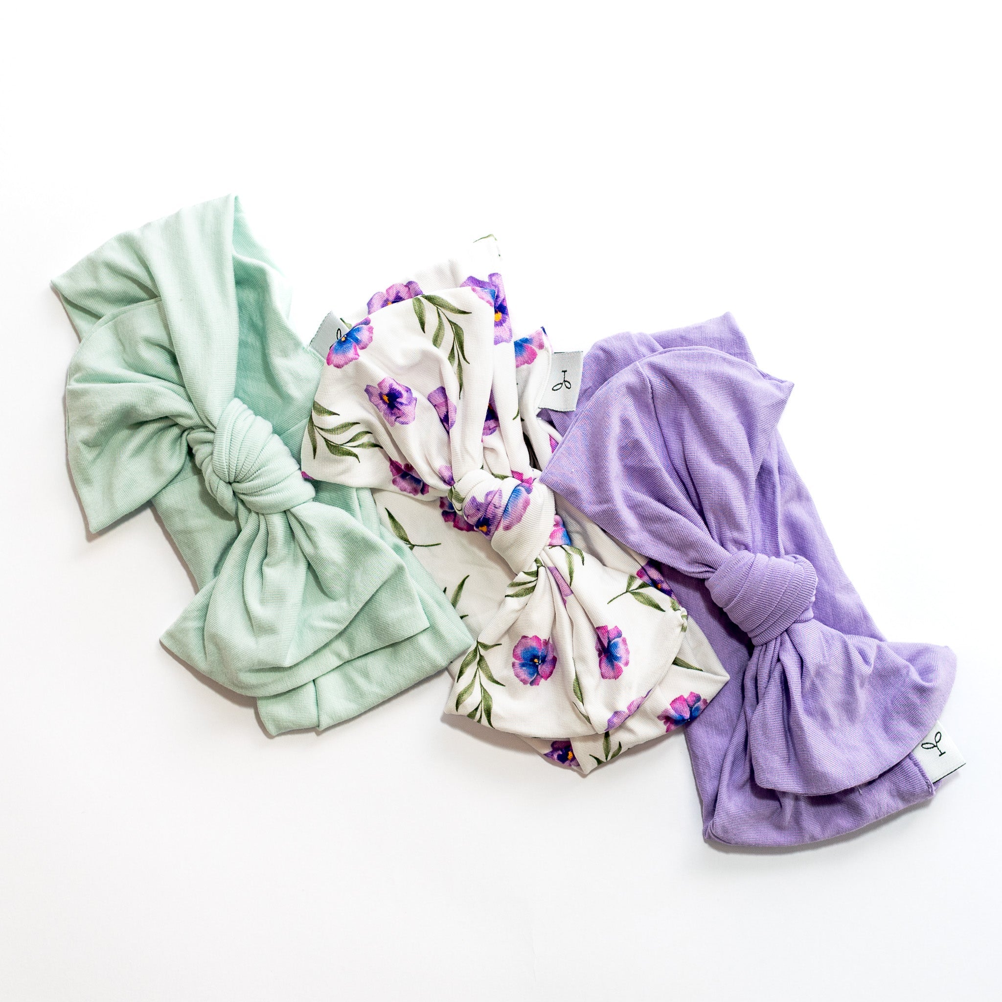  Aaria Tees
