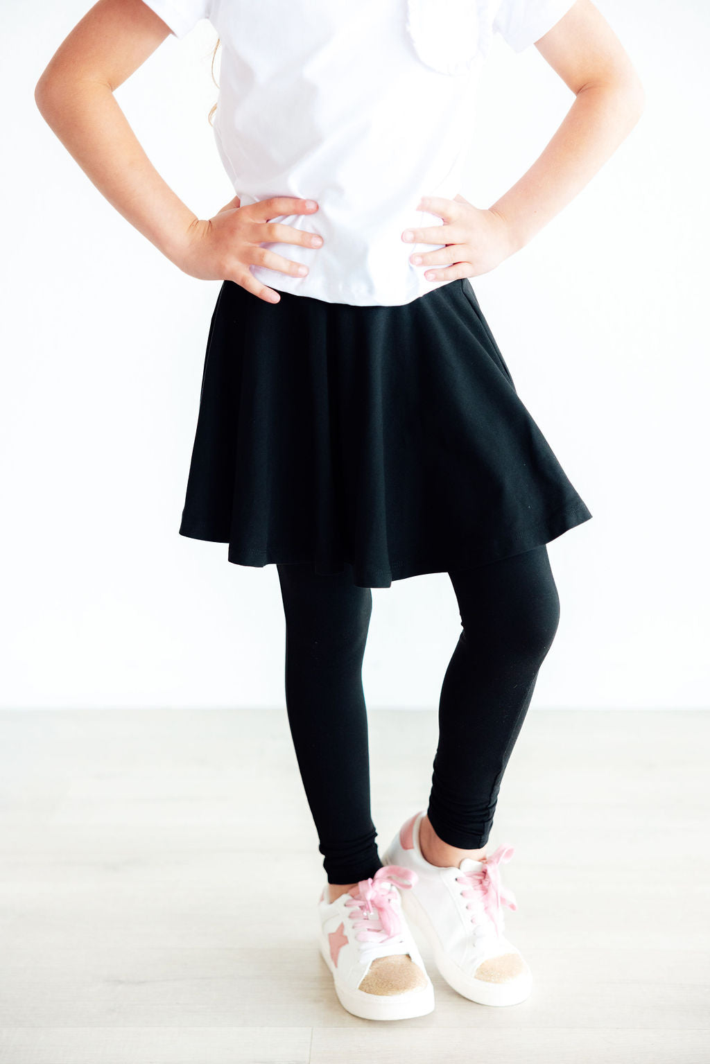 Black Twirl Skegging - Aaria Tees