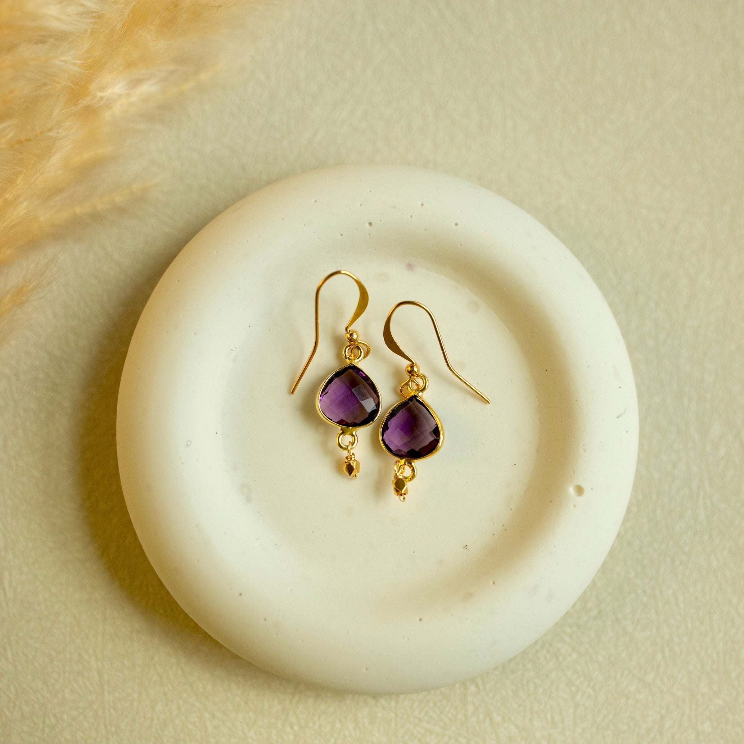  Aaria Tees