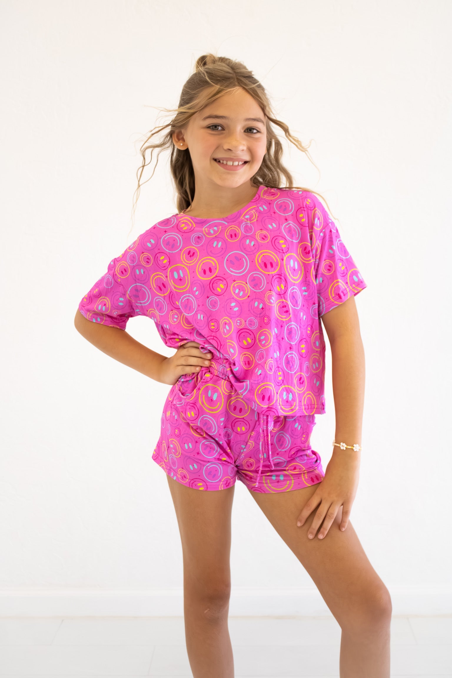  Aaria Tees