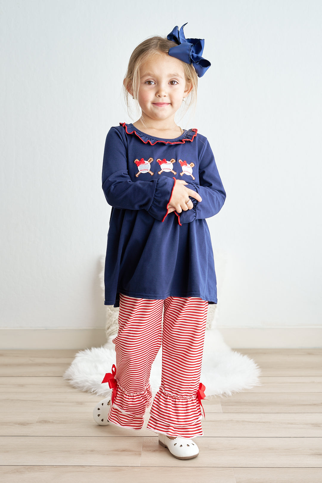 Ribbon hair bow - Aaria Tees Aaria Tees