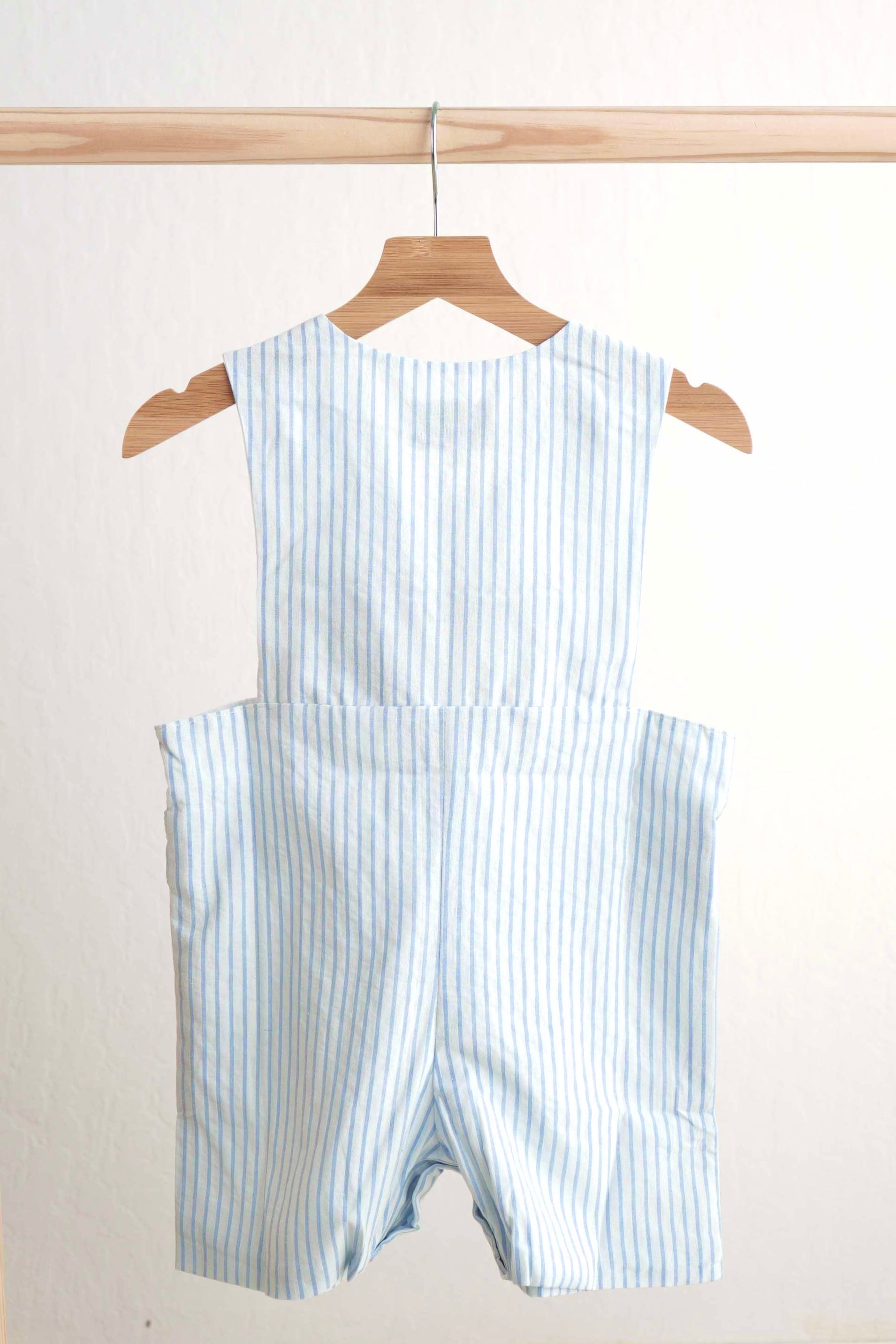 Blue easter bunny hand-smocked boy jonjon - Aaria Tees Aaria Tees