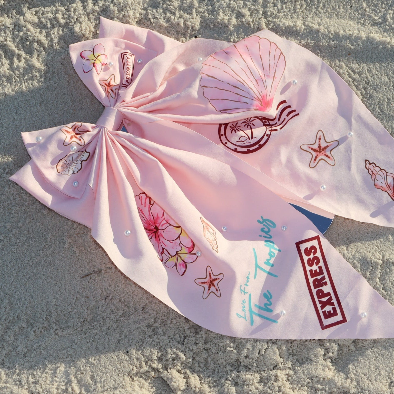  Aaria Tees
