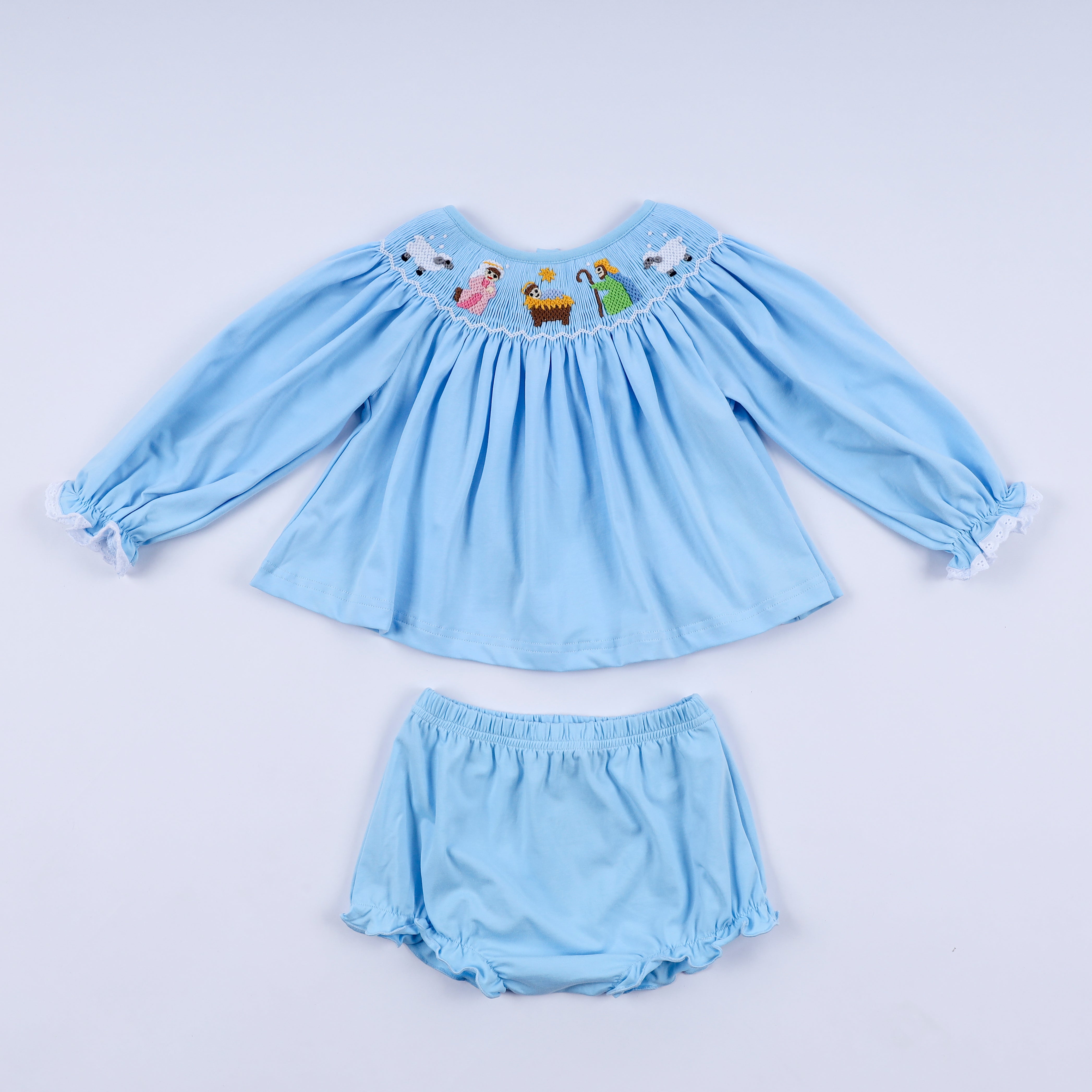  Aaria Tees