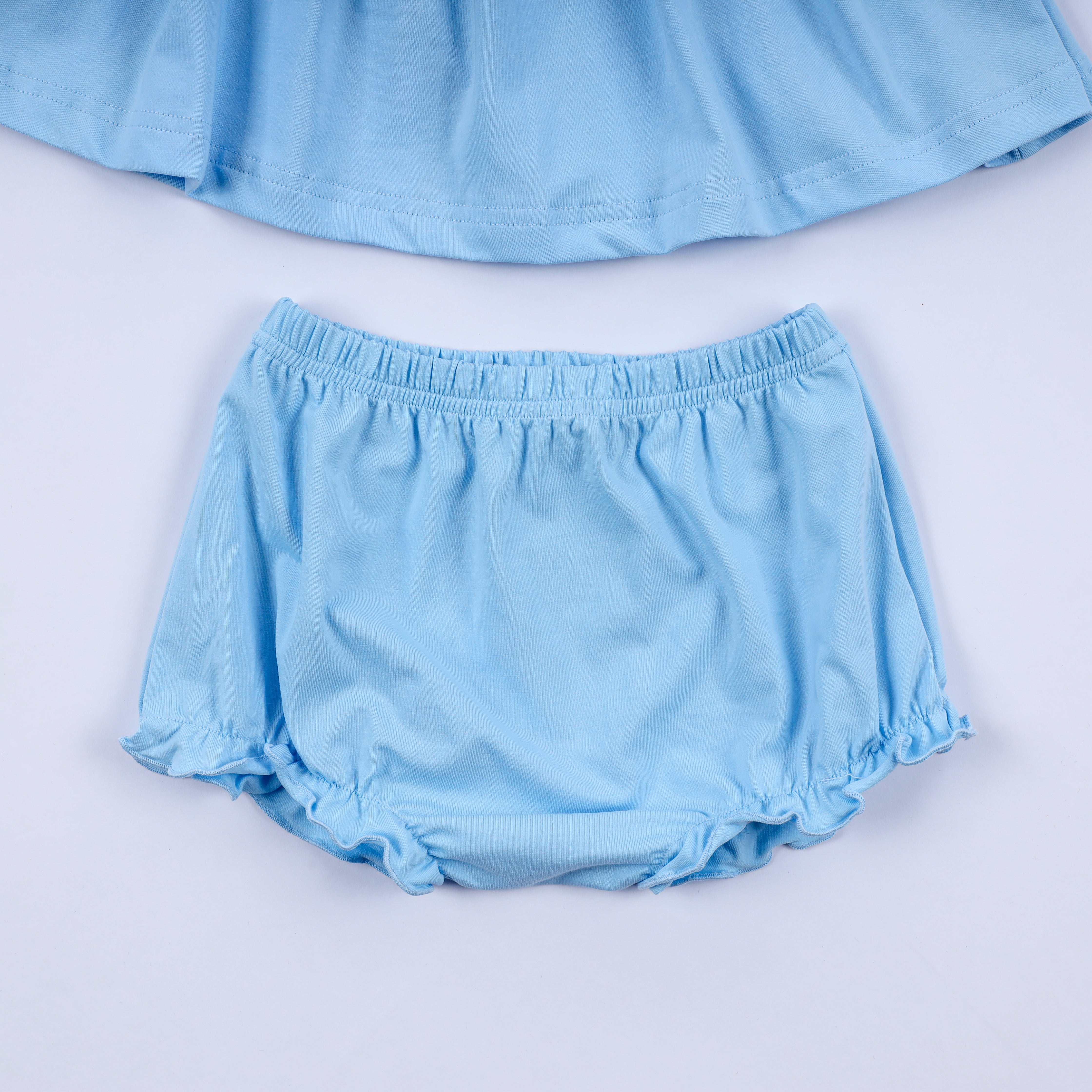 Aaria Tees