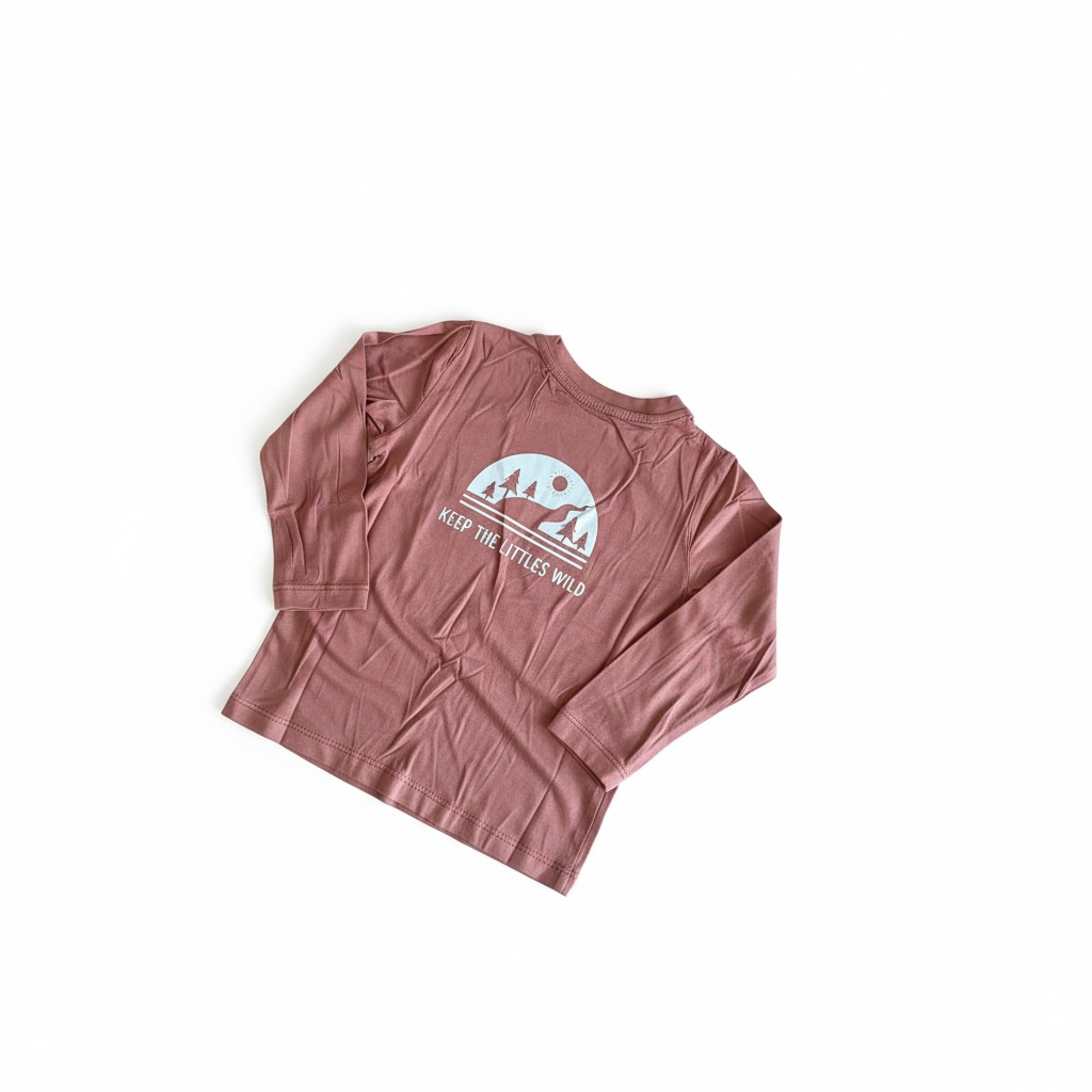  Aaria Tees