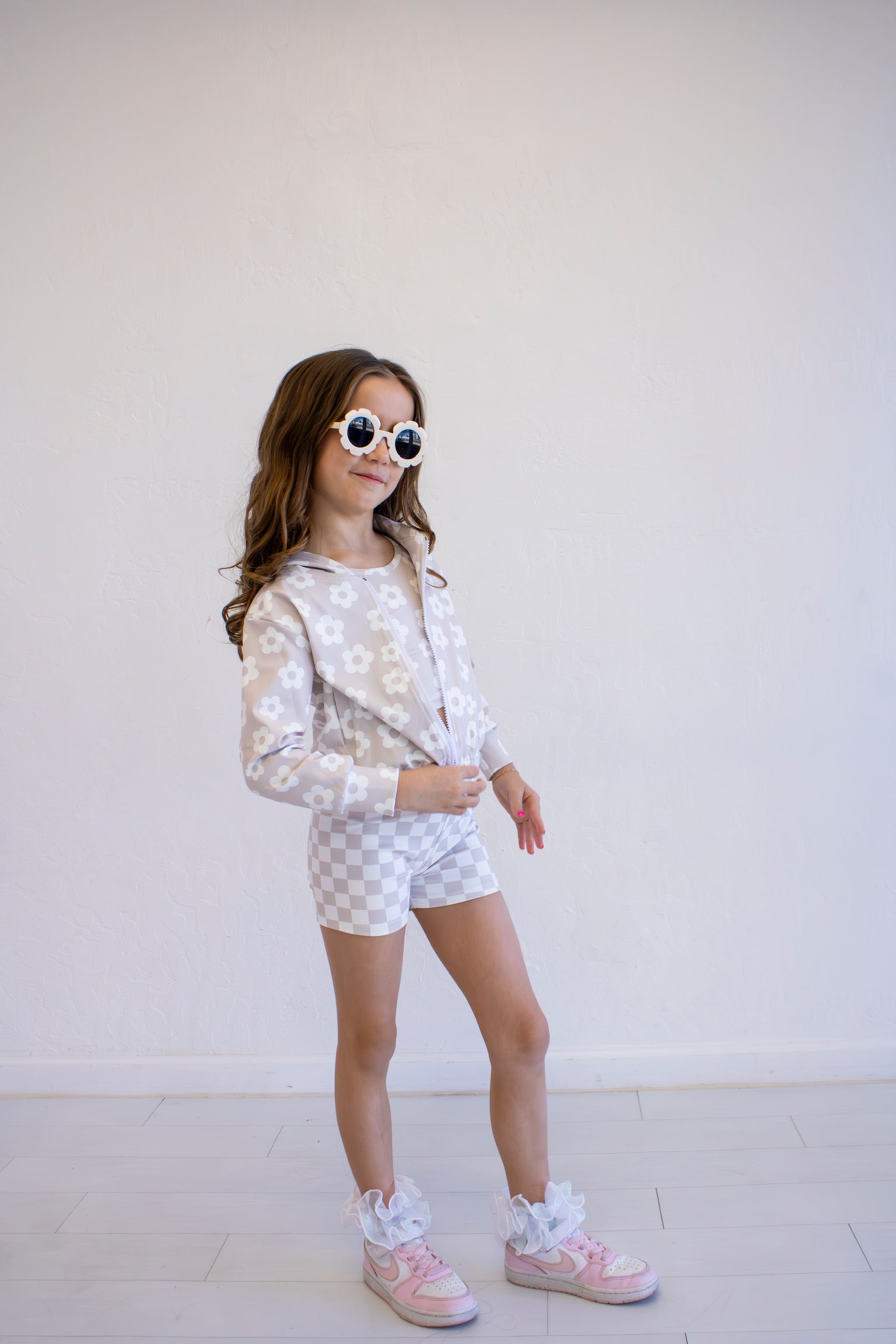  Aaria Tees