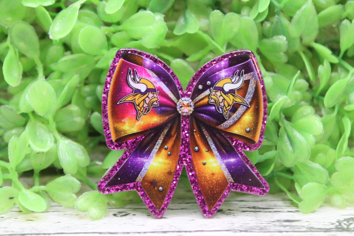 Vikings Football Bow Badge Reel