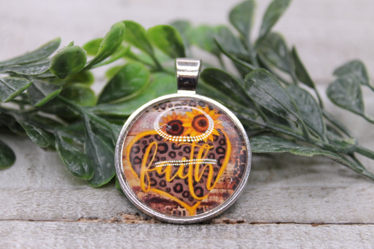 Faith • 25mm Pendant