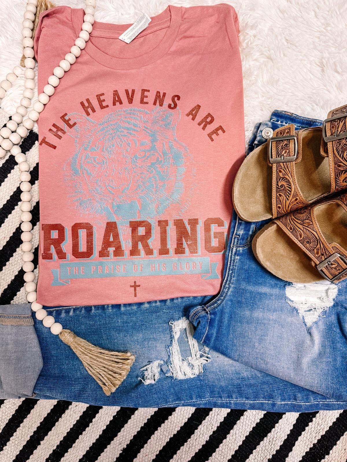 The Heavens are Roaring Faith Graphic Tee - Aaria Tees