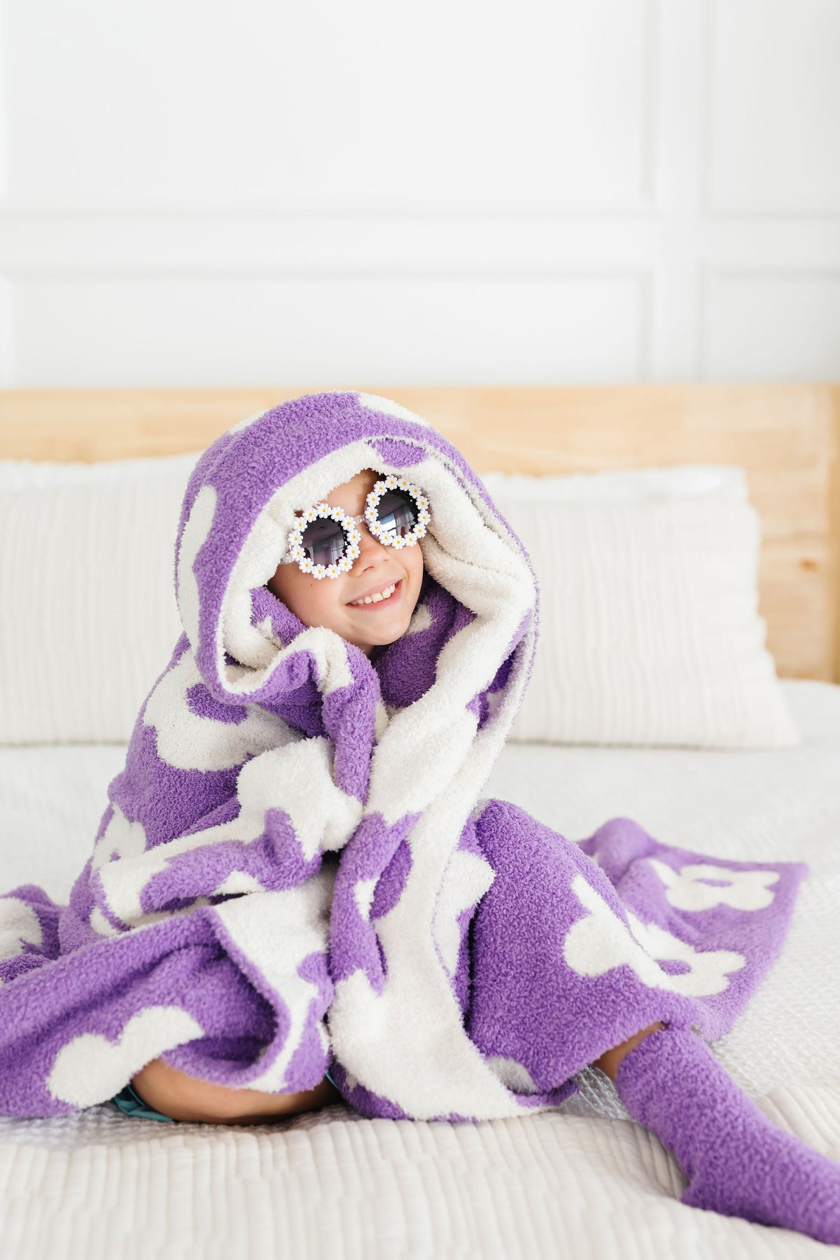 Lilac/Coconut Flower Cozy Blanket - Aaria Tees