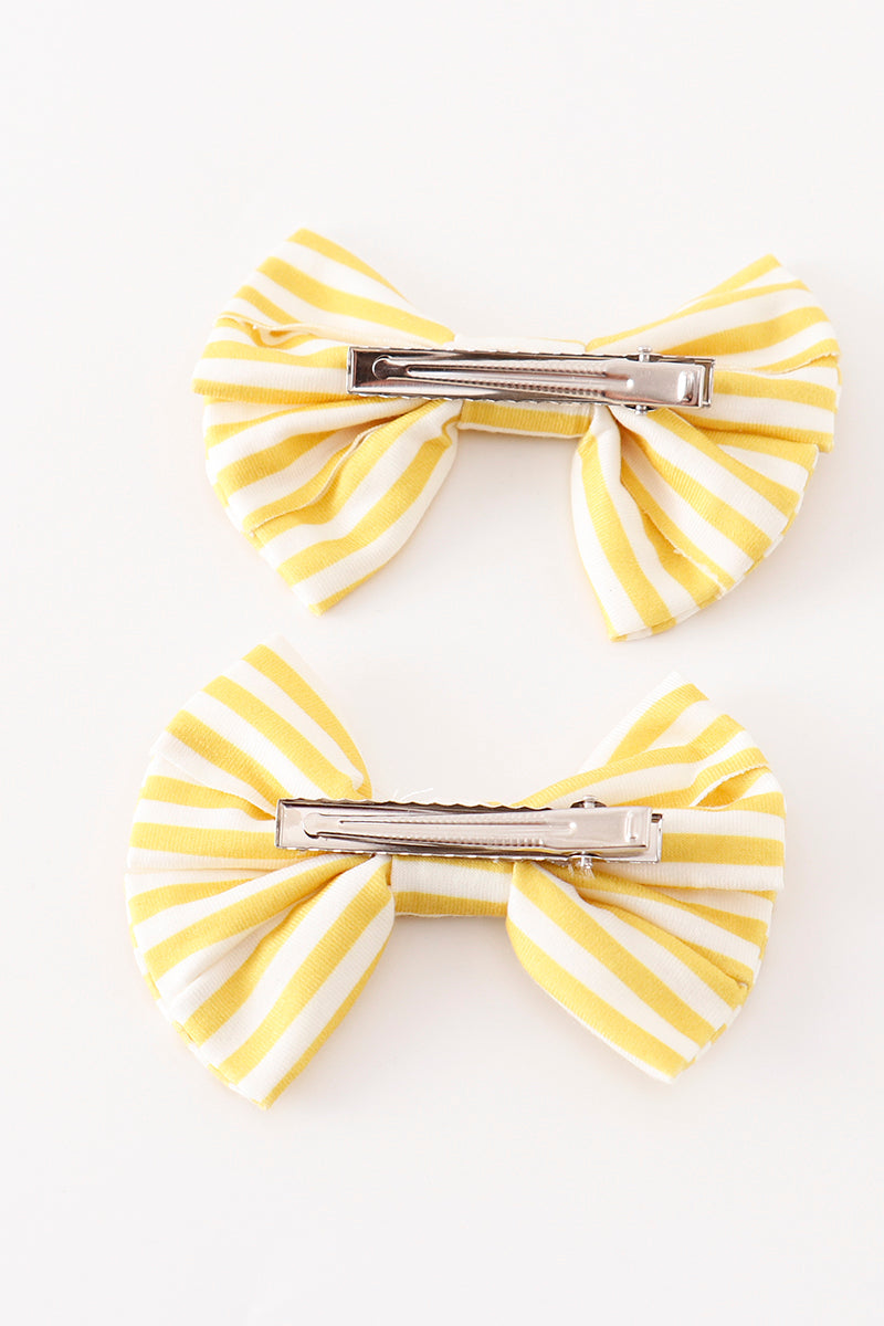 Gold piggie hair bow - Aaria Tees Aaria Tees