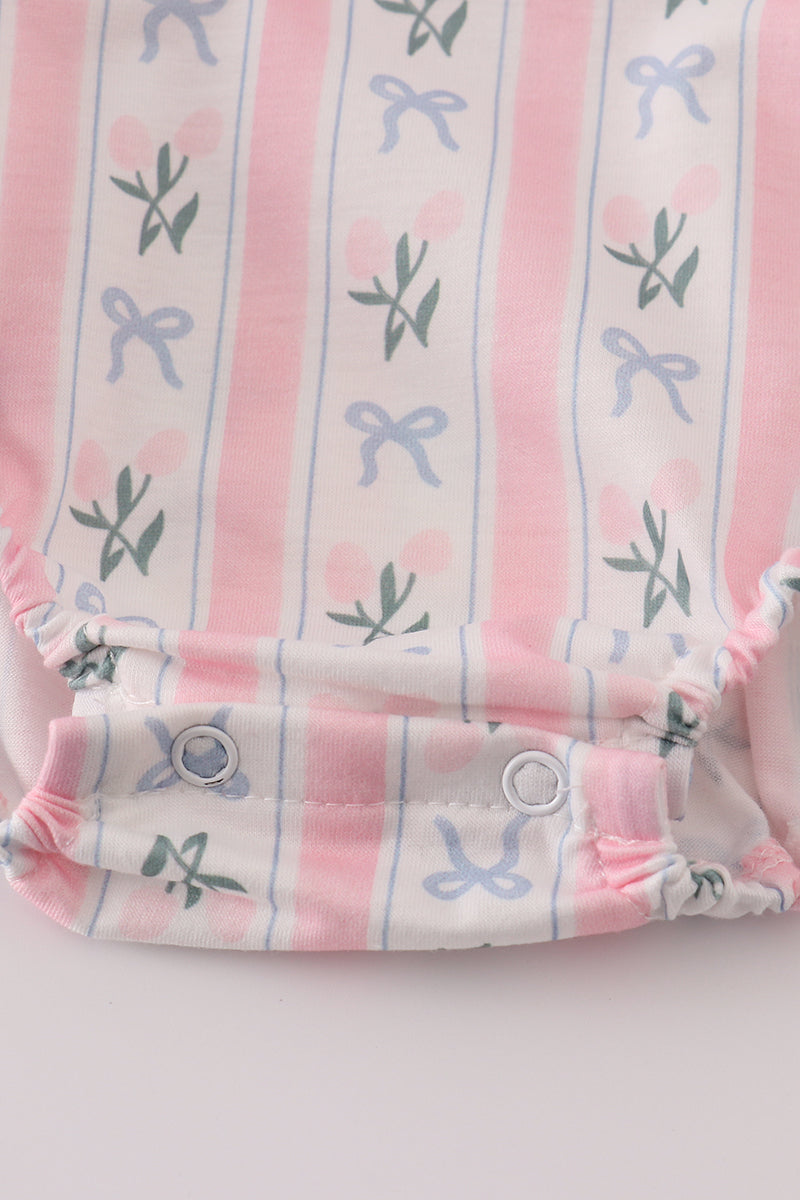  Aaria Tees