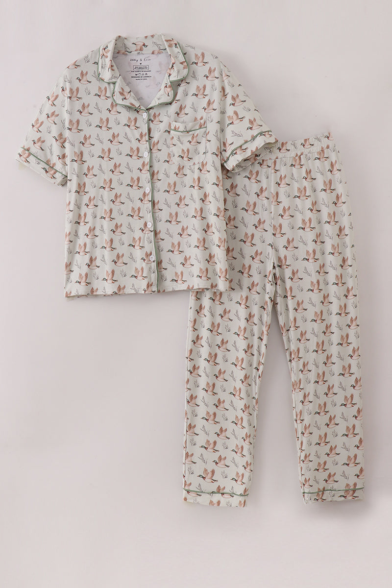 Green duck print bamboo mom pajamas set - Aaria Tees