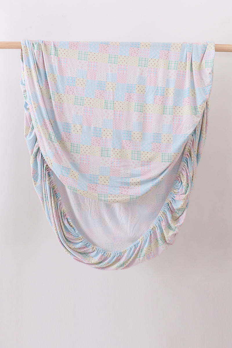 Pink floral checkered bamboo crib sheet - Aaria Tees