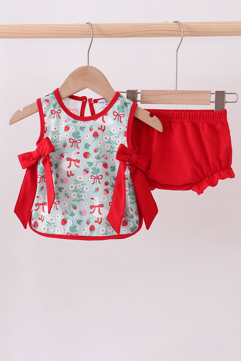 Aaria Tees