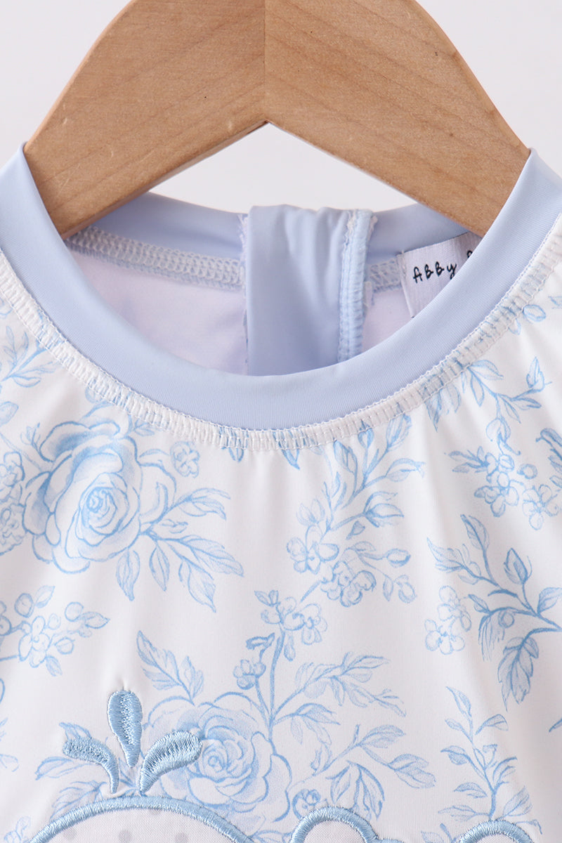  Aaria Tees