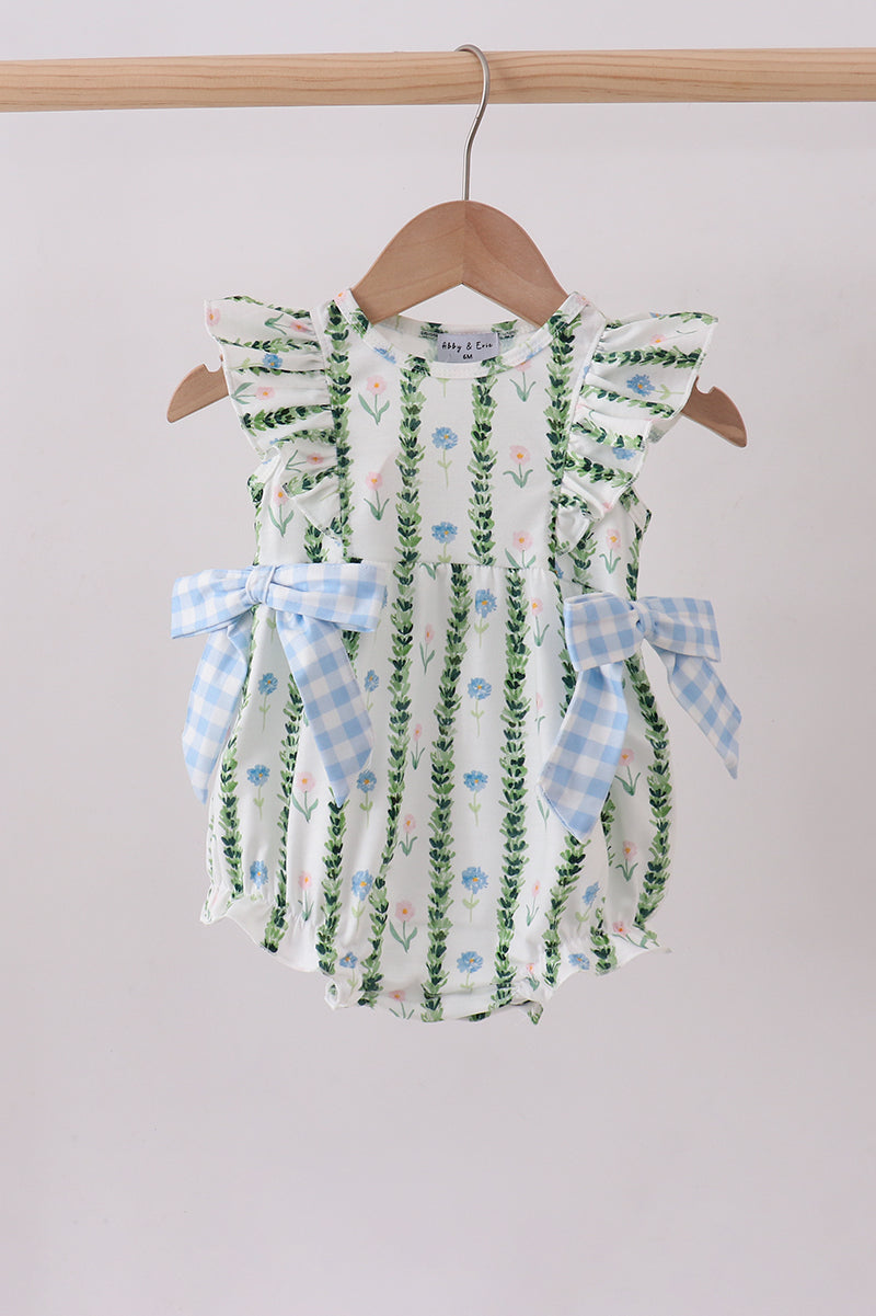  Aaria Tees