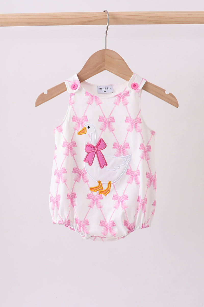  Aaria Tees