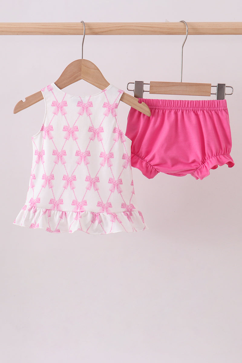  Aaria Tees