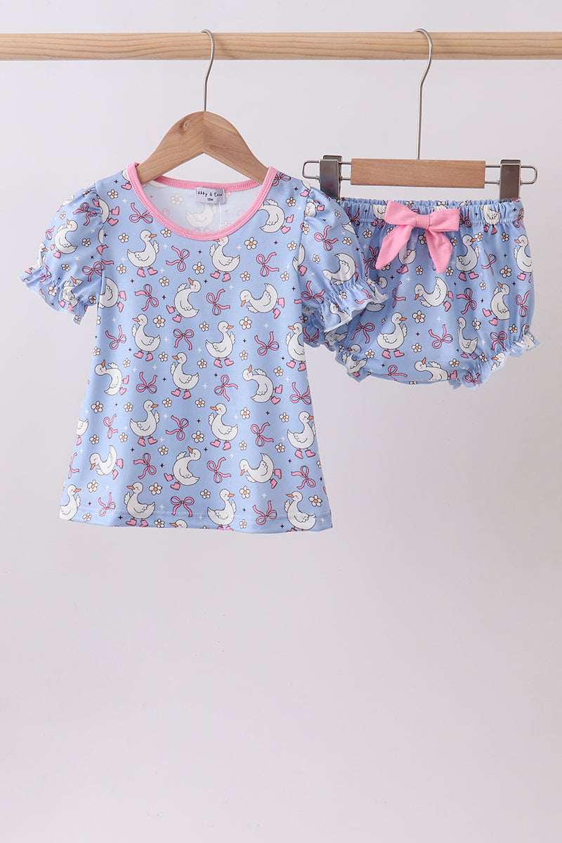  Aaria Tees