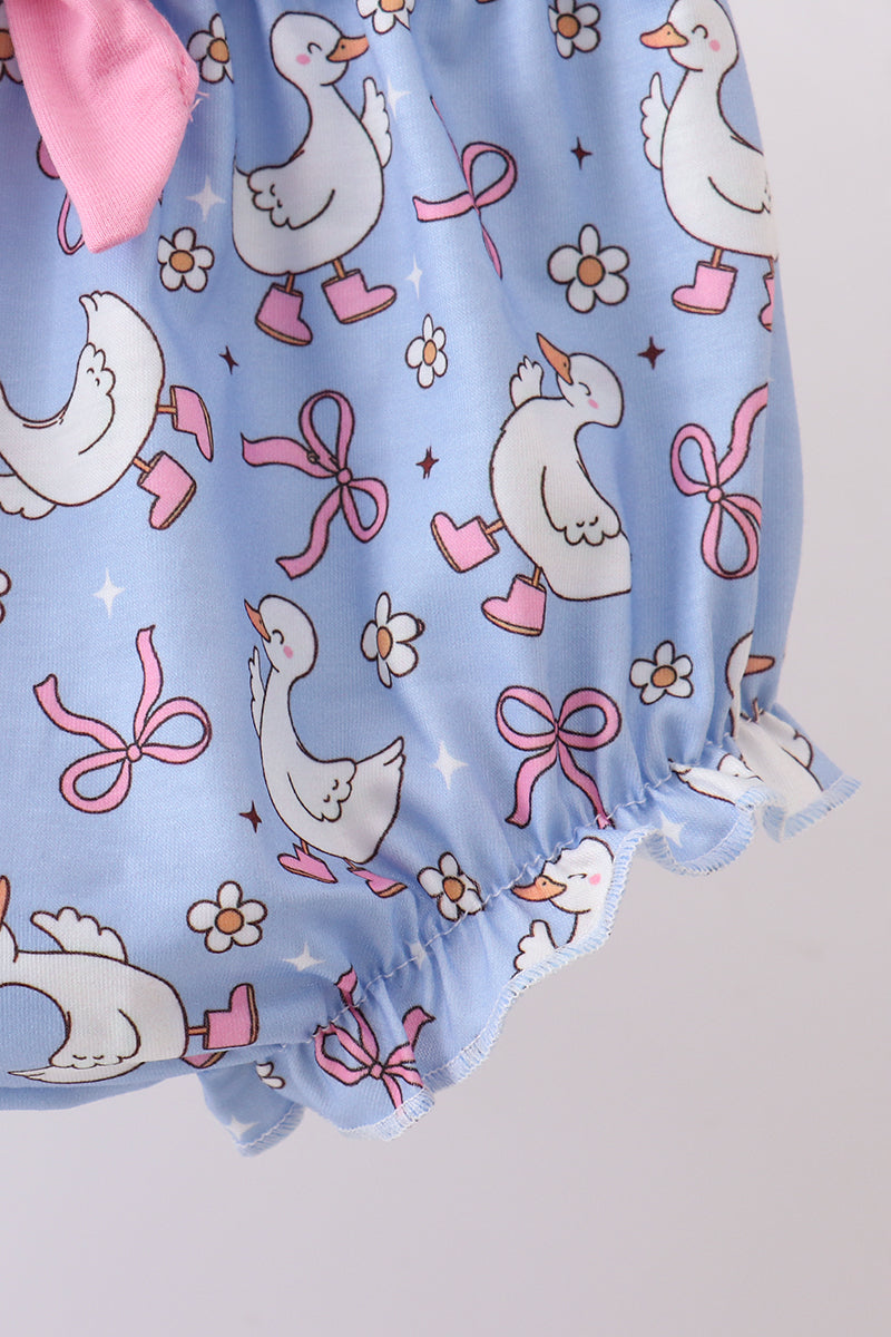  Aaria Tees