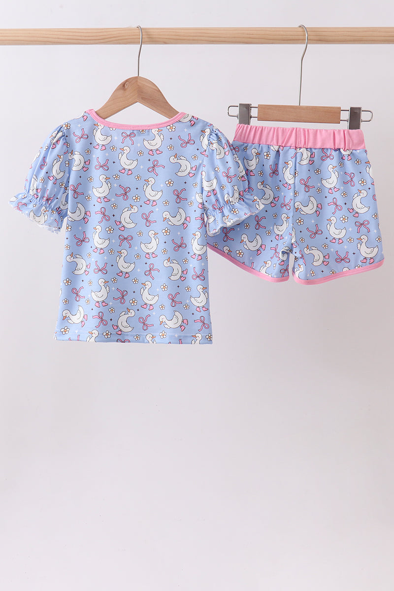  Aaria Tees