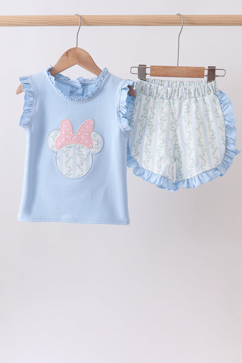  Aaria Tees