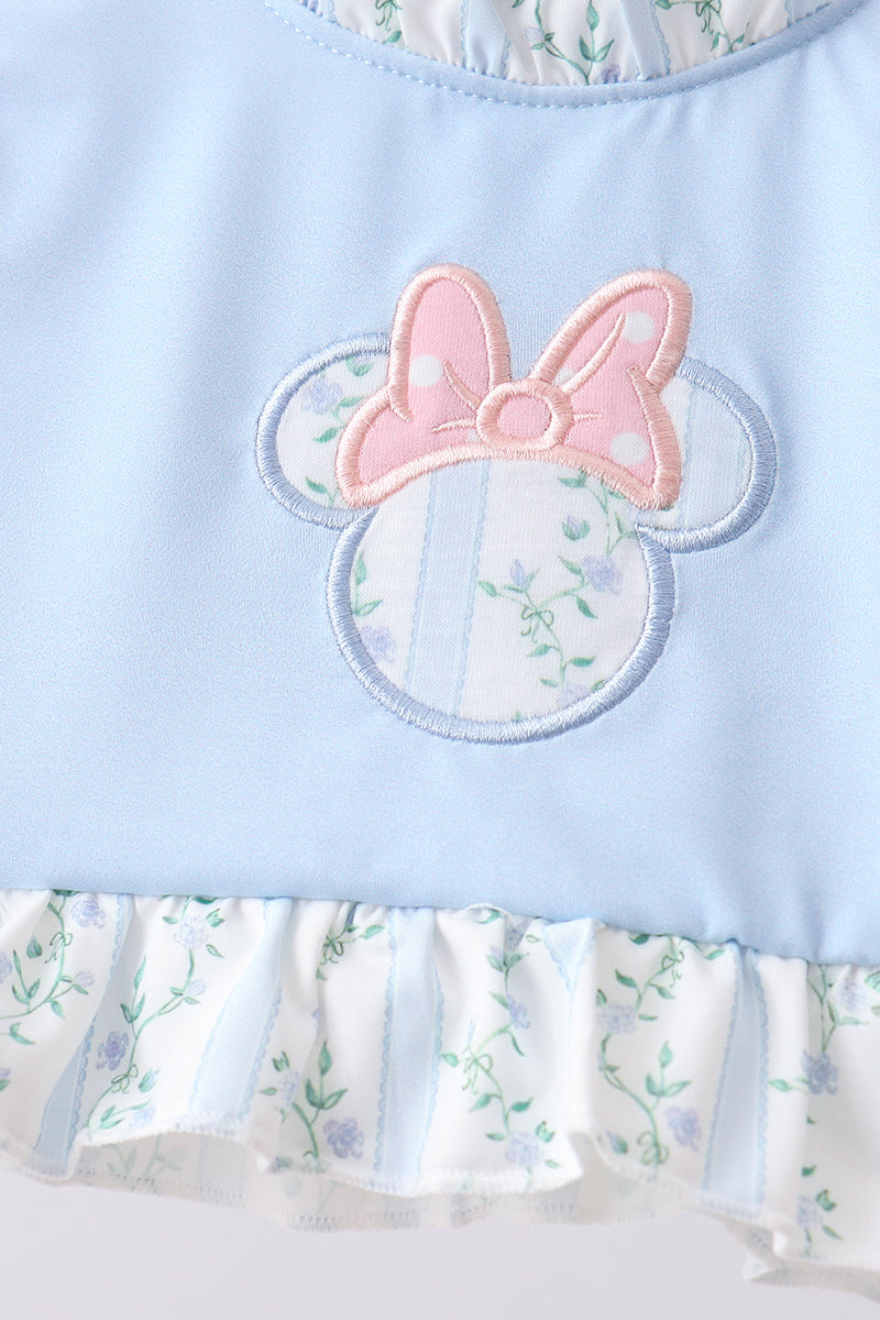  Aaria Tees