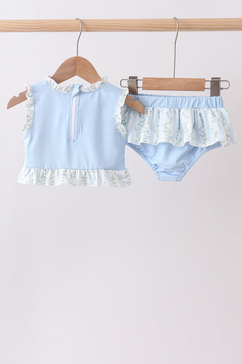  Aaria Tees